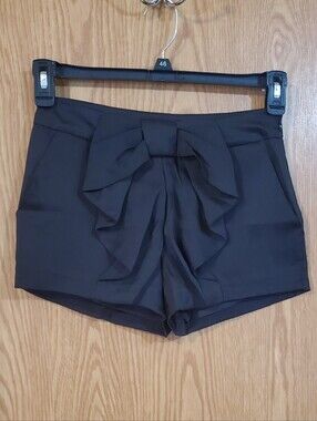 Bebe black Bow Front Lined Dress Shorts Size 00